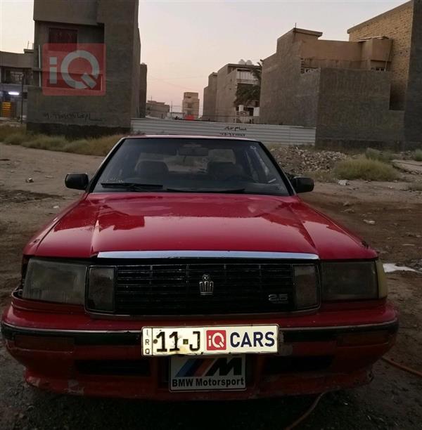 تۆیۆتا کڕاون 1986  بۆ فرۆشتن لە عێراق - تاجی